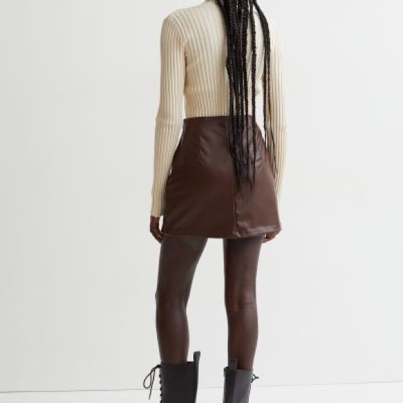 NWT H&M Crossover Faux Leather Brown Skirt - Picture 4 of 7
